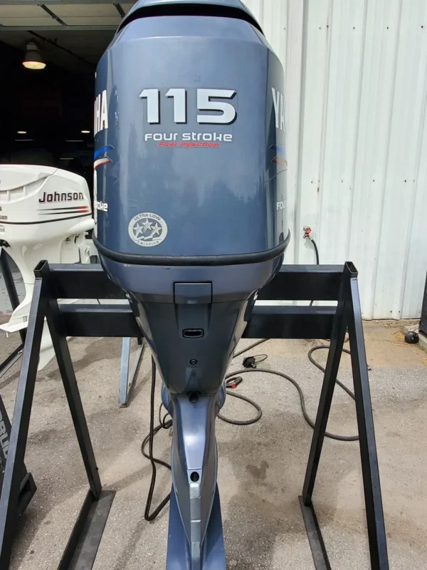 2008 Yamaha 115 HP 4-Cylinder EFI 4-Stroke 20" (l) Outboard Motor - Image 3
