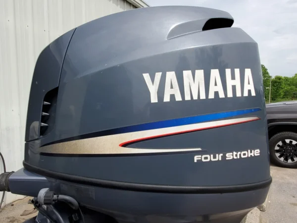 2008 Yamaha 115 HP 4-Cylinder EFI 4-Stroke 20" (l) Outboard Motor - Image 6