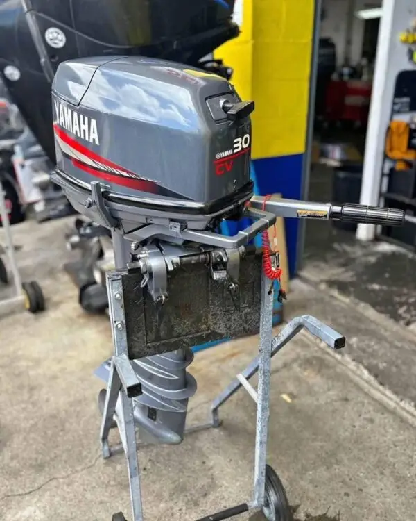 30 Hp yamaha outboard - Image 3