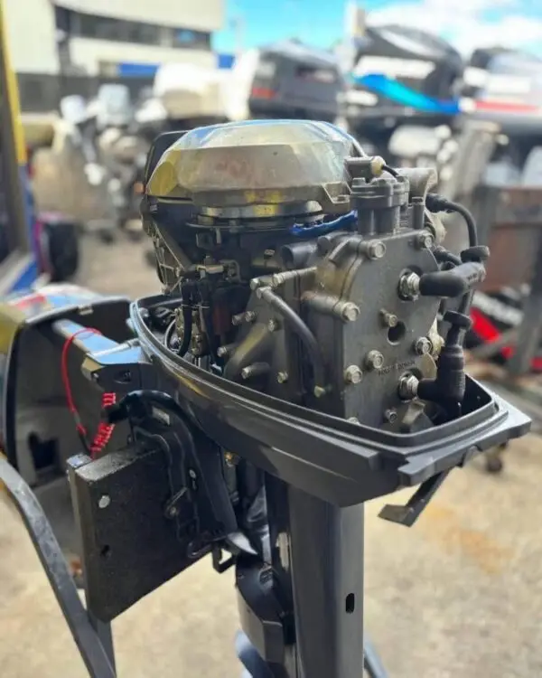 30 Hp yamaha outboard - Image 4