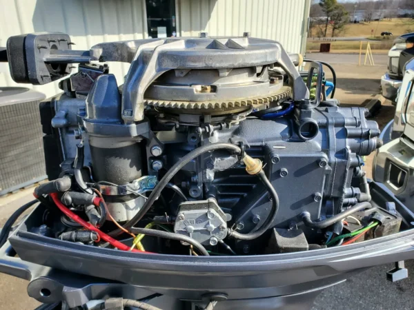 1997 Yamaha 40 HP 2-Cyl Carbureted 2-Stroke 20" (L) Outboard Motor - Image 5