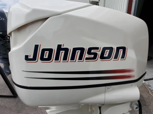 1998 Johnson 115 HP 4-Cylinder DFI 2-Stroke 20" (L) Outboard Motor - Image 3