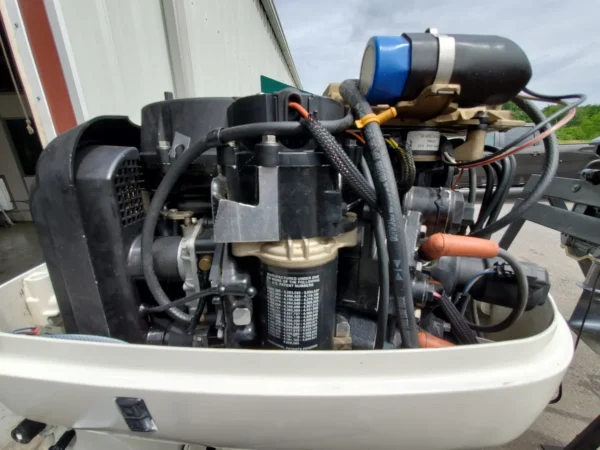 1998 Johnson 115 HP 4-Cylinder DFI 2-Stroke 20" (L) Outboard Motor - Image 5