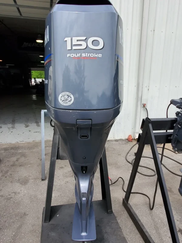 2009 Yamaha 150 HP 4-Cylinder EFI 4-Stroke 25" (L) Outboard Motor - Image 8