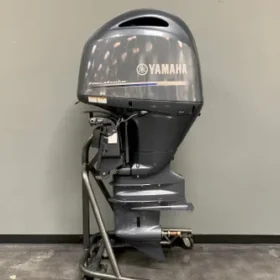 Yamaha 150hp Outboard | LF150XB | Scratch & Dent | 6483