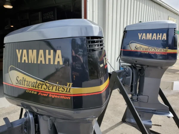 Twin 2001 Yamaha 250 HP 6-Cylinder EFI 2-Stroke 25"(X) Outboard Motors - Image 10