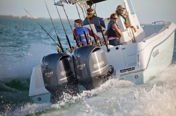 2023 Yamaha 250HP DEC LF250ECB Four Stroke Outboard - Image 4