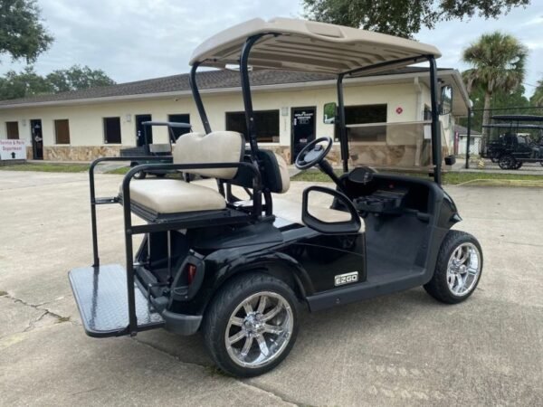 2015 E-Z-GO FREEDOM RXV 2+2 ELECTRIC FOR SALE - Image 4