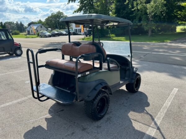 2015 E-Z-GO TXT Gas Golf Carts For Sale - Image 2