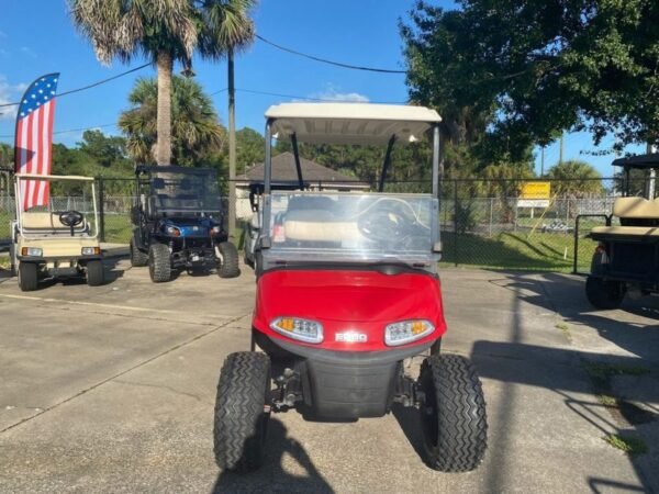 2017 E-Z-GO RXV ELECTRIC FOR SALE - Image 4