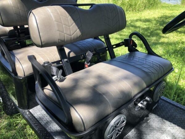 2019 E-Z-GO EXPRESS L6 GAS FOR SALE - Image 2