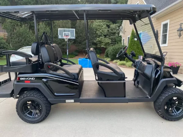USED 2023 BINTELLI RECREATION/UTILITY BEYOND 6PR LIFTED STREET LEGAL GOLF CART FOR SALE - Image 4