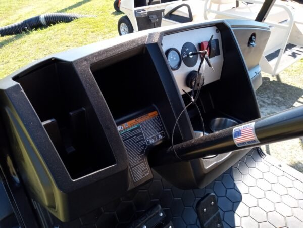 NEW 2024 E-Z-GO GOLF CARTS ALL EXPRESS L6 GAS FOR SALE - Image 4