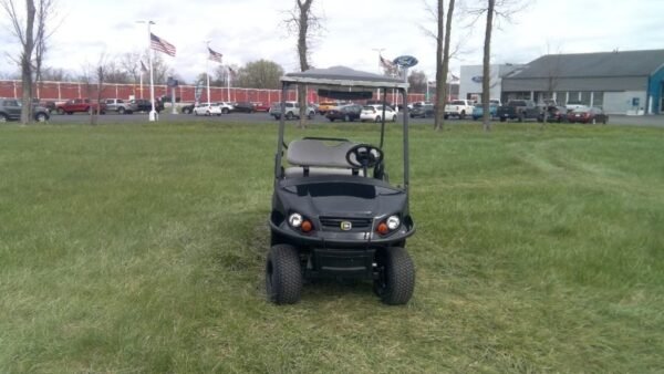2024 Cushman Shuttle 2+2 EFI Gas For Sale  - Image 3